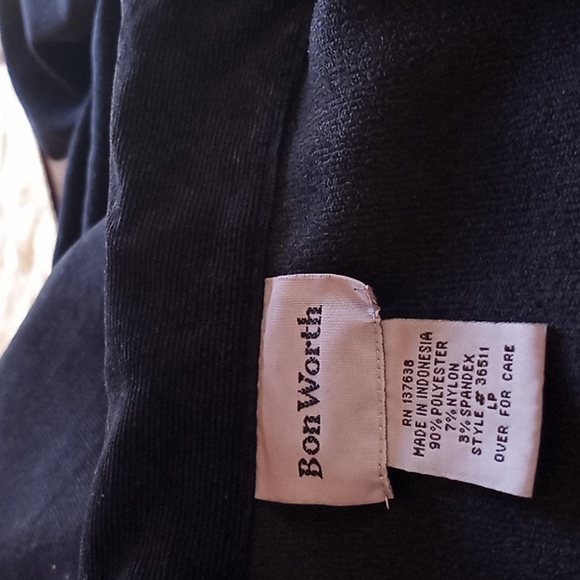 Black zip up womens jacket - Picture 4 of 6